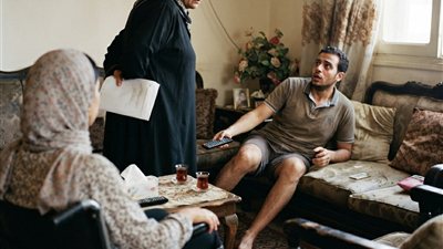 بعد ما العملية اللي عملتها خلتني طريحة الفراش جوزي تجاهلني 