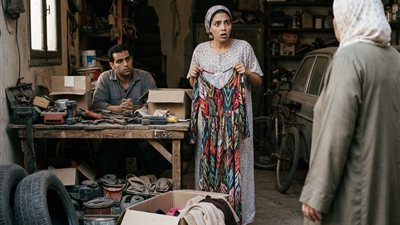 طلبت حماتي إنها تقعد معانا أسبوعين بس