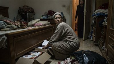 سلفتي بتسرق جهاز أخت جوزي من تحت السرير
