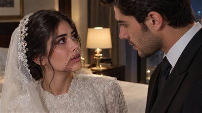 تزوجتِ أعمى هربًا من نظراتهم… وفي ليلة الزفاف اكتشفتِ الحقيقة التي قلبت 